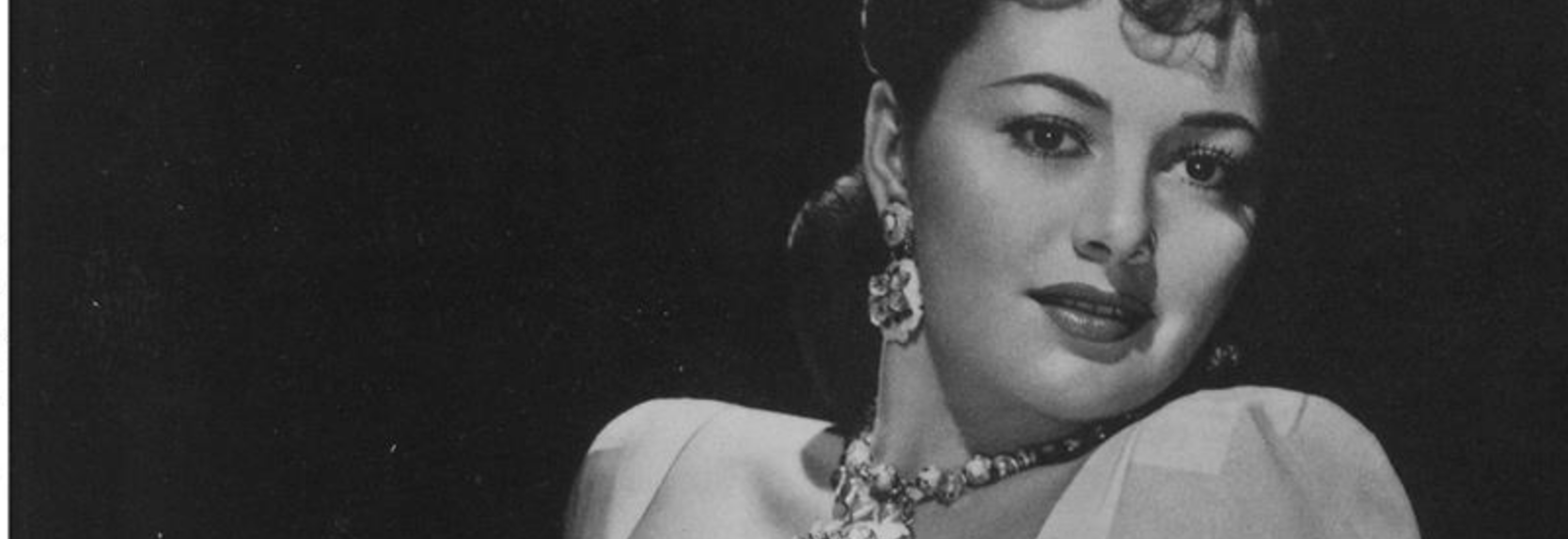 Olivia De Havilland | Esquire | NOVEMBER 1941, image size:4655x1600